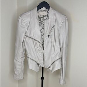 Blank NYC Women's Soft Gray Leather lookzipper Jacket